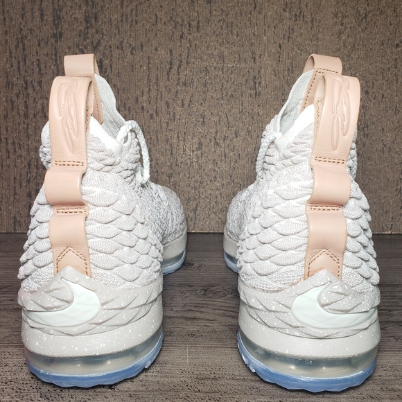 Nike LeBron 15 GHOST EDITION XV String NEW - Picture 7 of 8